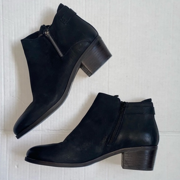 Steve Madden Kyle Nubuck Stacked Heel Black Ankle Boots NWOT - Picture 5 of 11